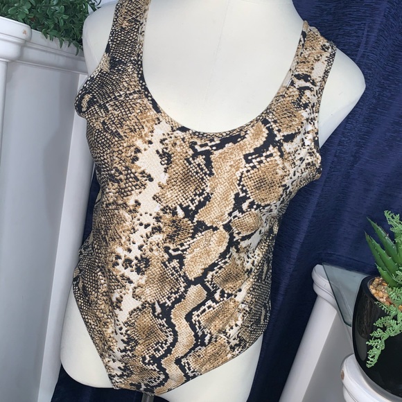 FASHIONNOVA CURVE Sleeveless 1X Snakeskin BodySuit - Picture 3 of 5